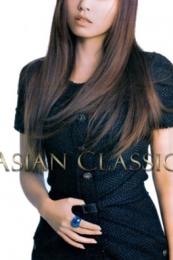 Exclusive Black haired London escort AYUMI is 5'7