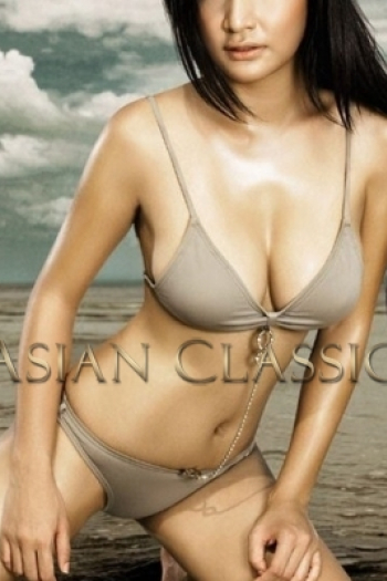 Exclusive Dark Brown haired London escort MIZUKI is 5'7