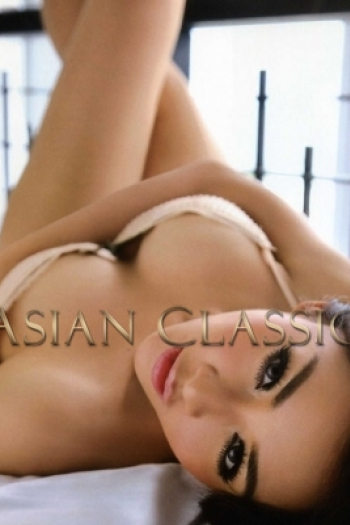 Exclusive Black haired London escort YORITA is 5'6