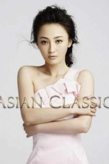 Exclusive Black haired London escort JESSICA is 5'6