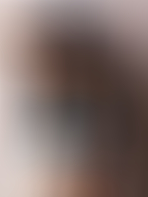 Exclusive Dark Brown haired London escort JULIER is 5'7